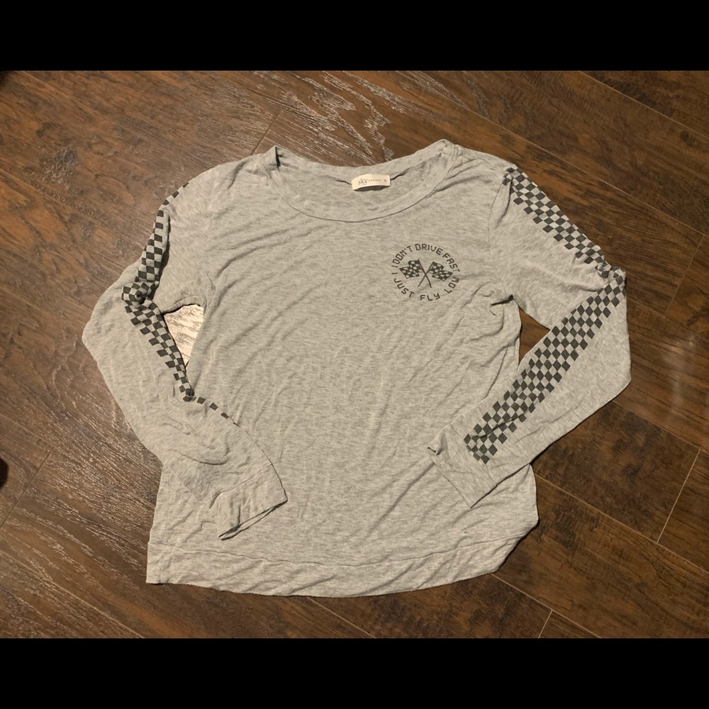 Sky apparel ladies long sleeve gray T-shirt sz XL